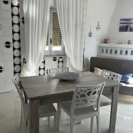 Casa Gilda Con Vista Mare Apartment *